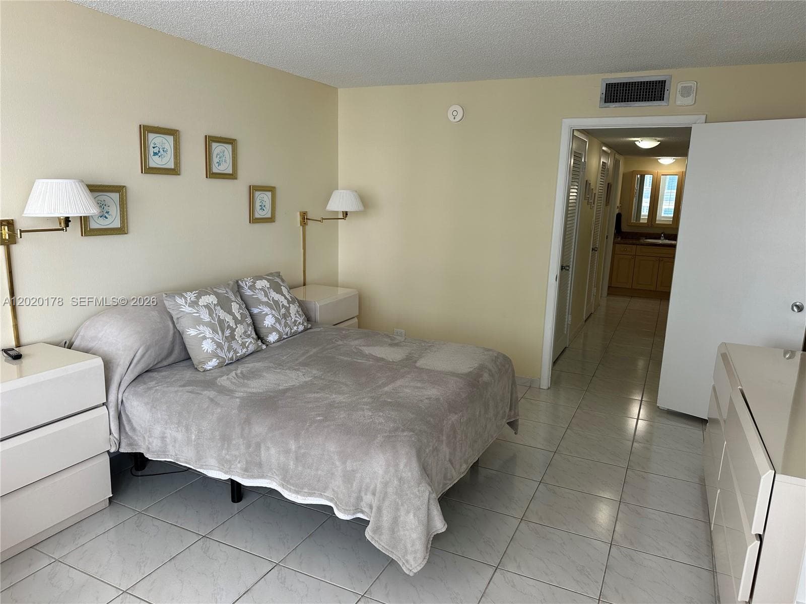 6039 Collins Ave # 924, Miami Beach FL 33140 — 14