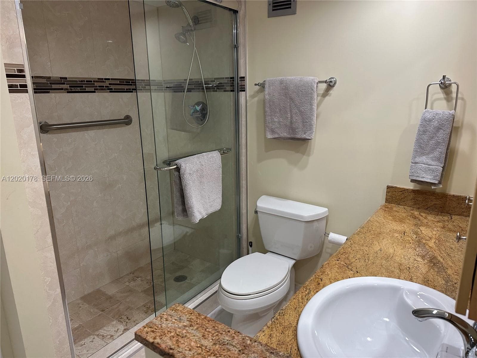 6039 Collins Ave # 924, Miami Beach FL 33140 — 18
