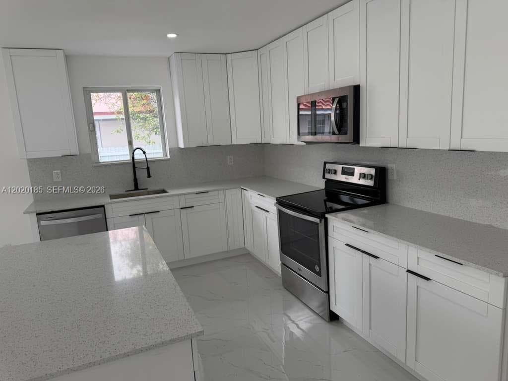 3536 NW 14th Ter, Miami FL 33125 — 20