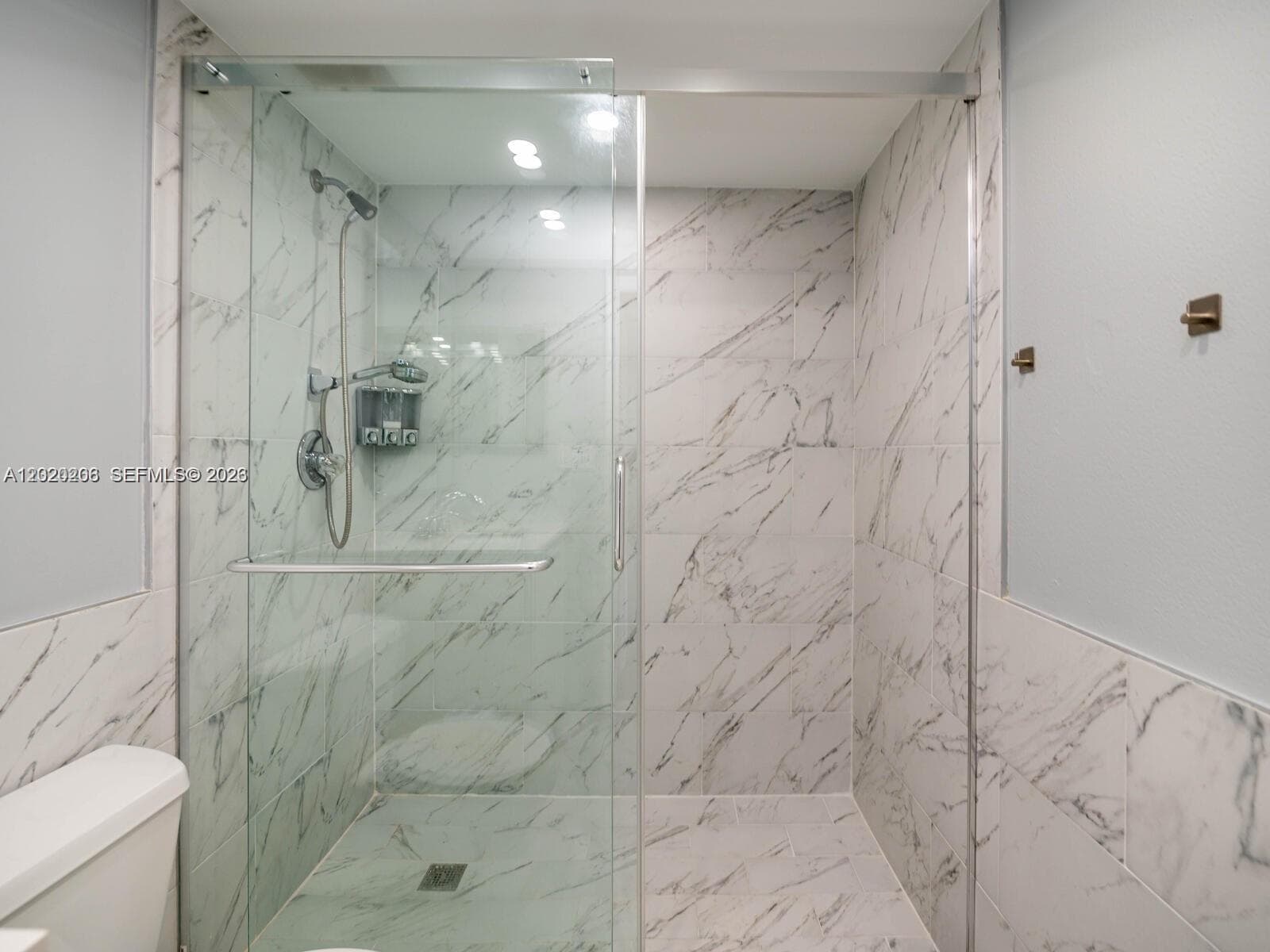 3600 Mystic Pointe Dr # 808, Aventura FL 33180 — 10