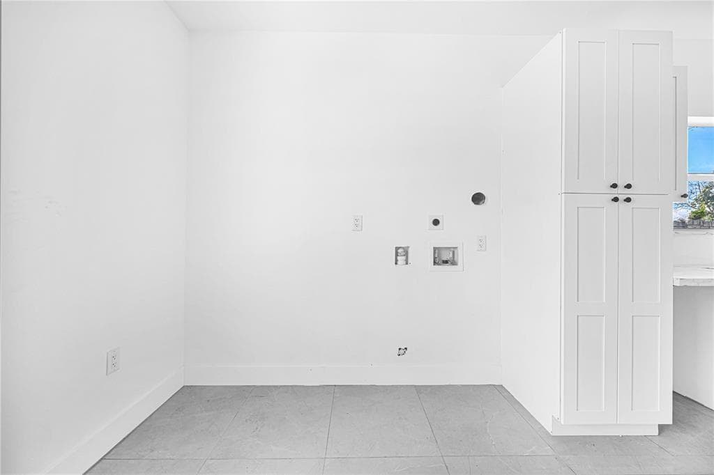 7990 NW 8th Avenue, Miami FL 33150 — 27