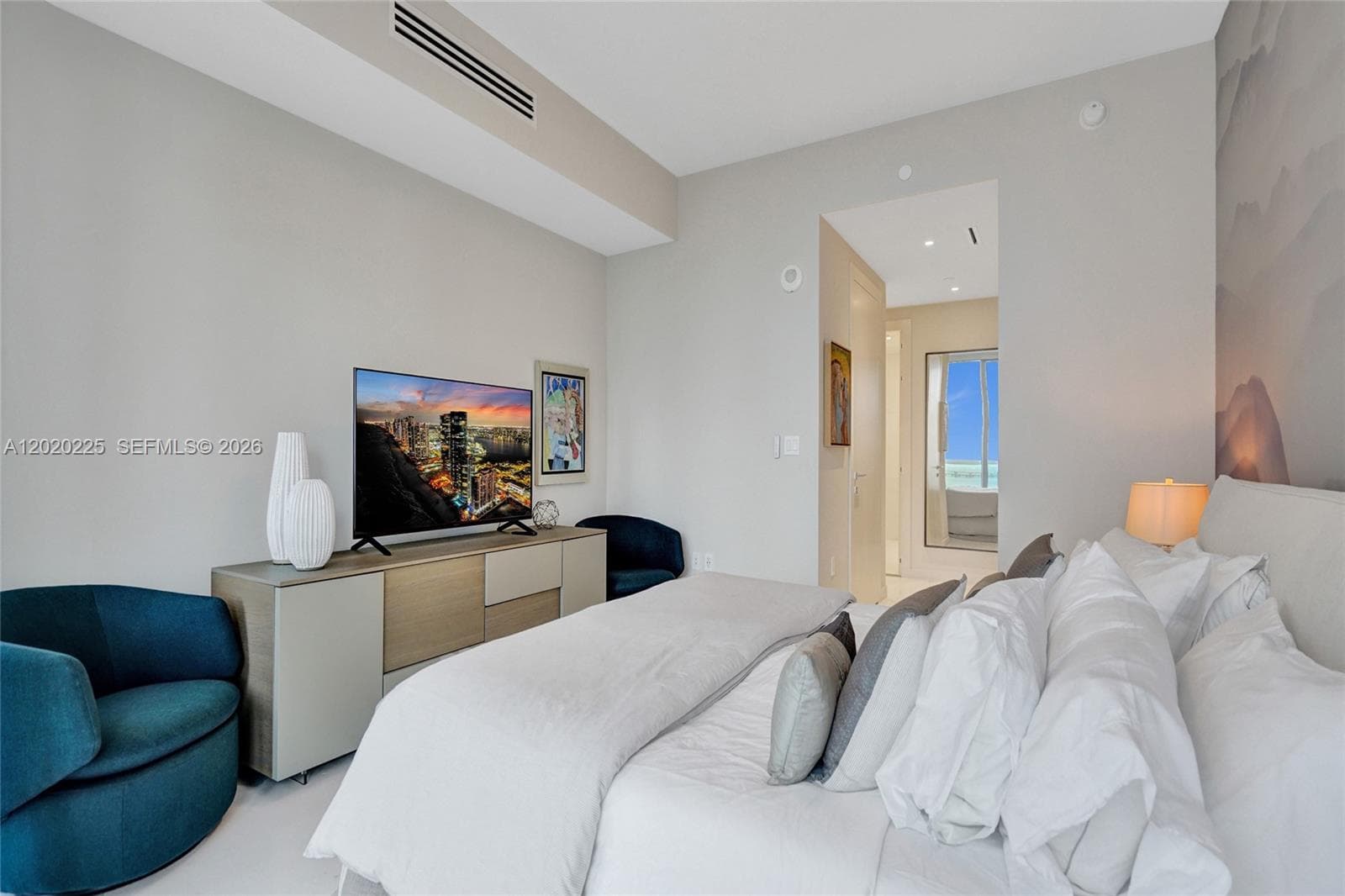 300 Biscayne Boulevard Way # 2305W, Miami FL 33131 — 42