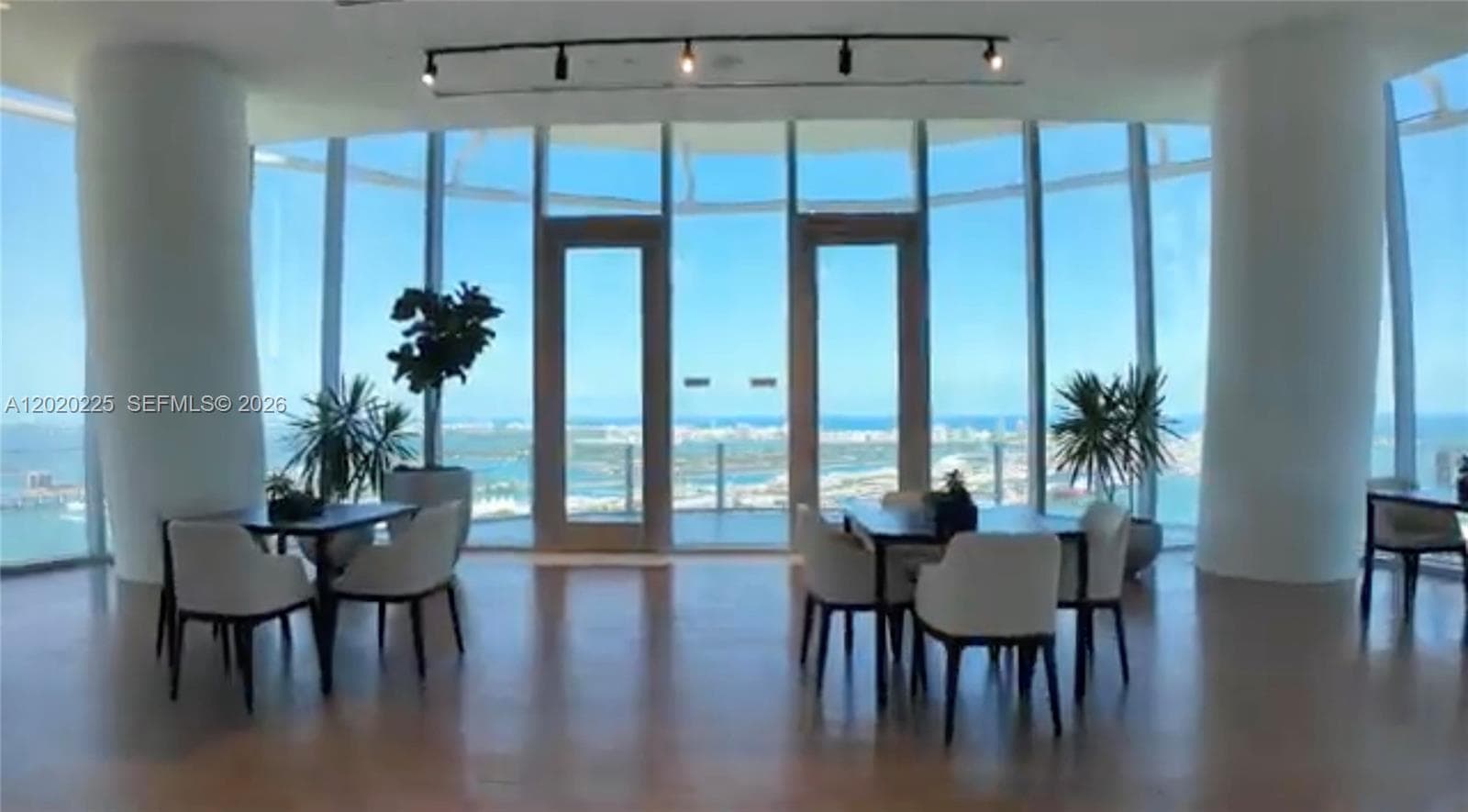 300 Biscayne Boulevard Way # 2305W, Miami FL 33131 — 84