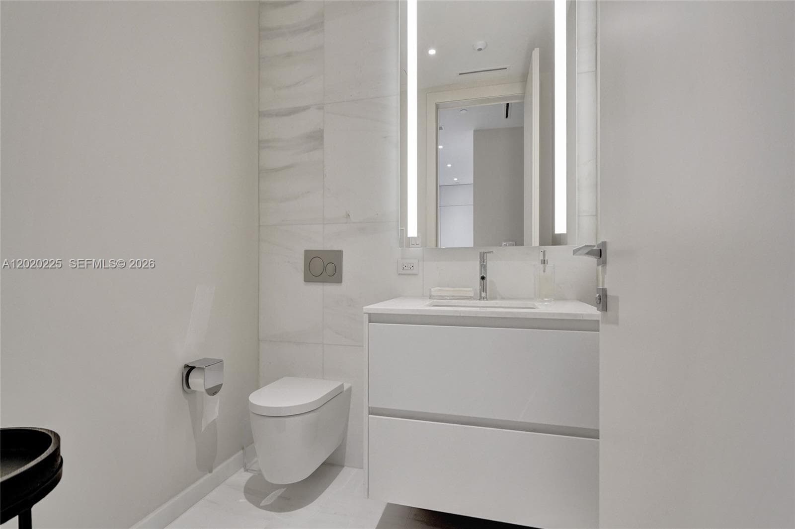 300 Biscayne Boulevard Way # 2305W, Miami FL 33131 — 38