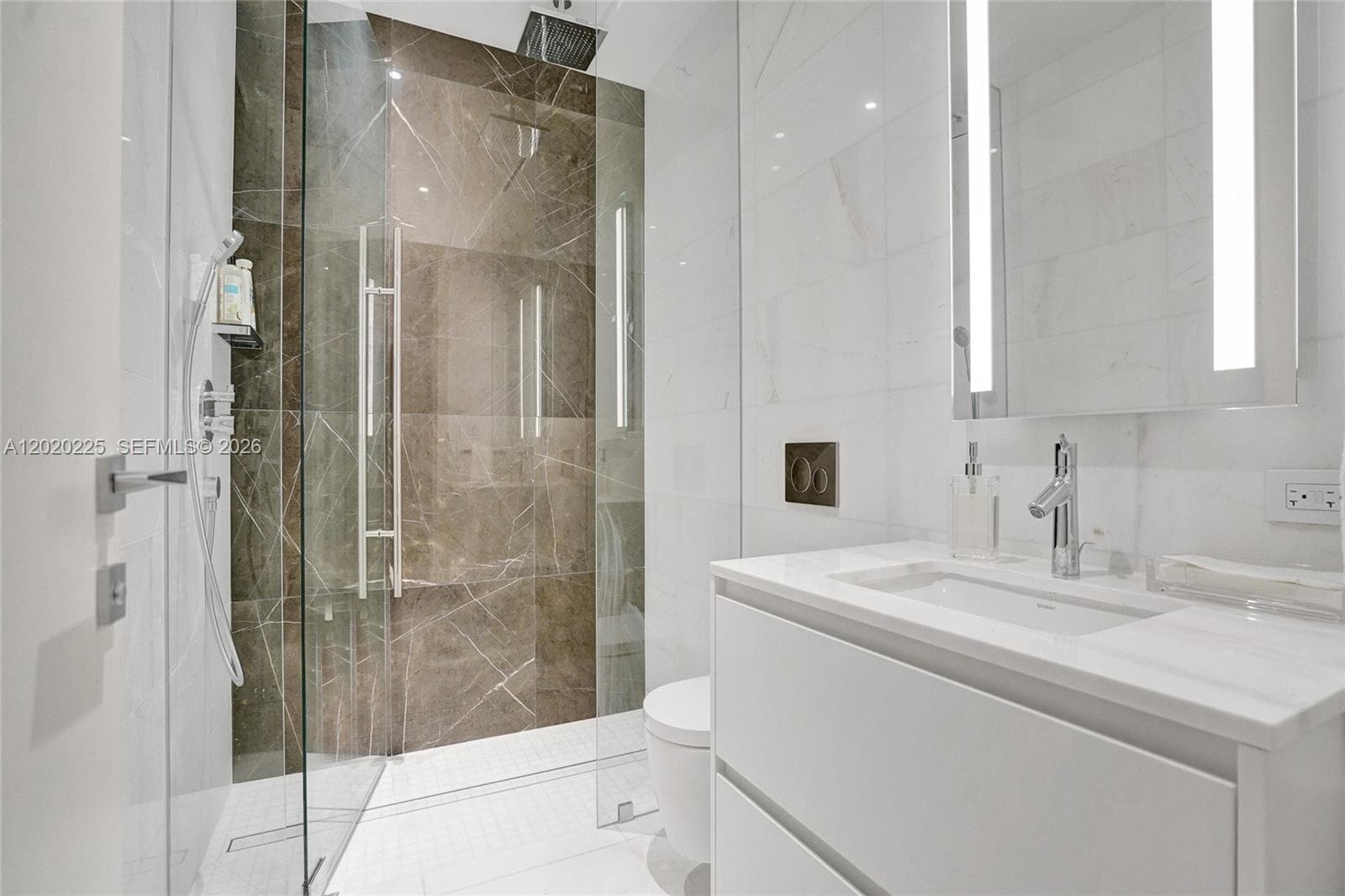 300 Biscayne Boulevard Way # 2305W, Miami FL 33131 — 54
