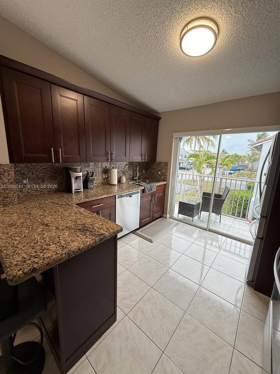 6950 NW 173rd Dr # 2202, Hialeah FL 33015 — 6