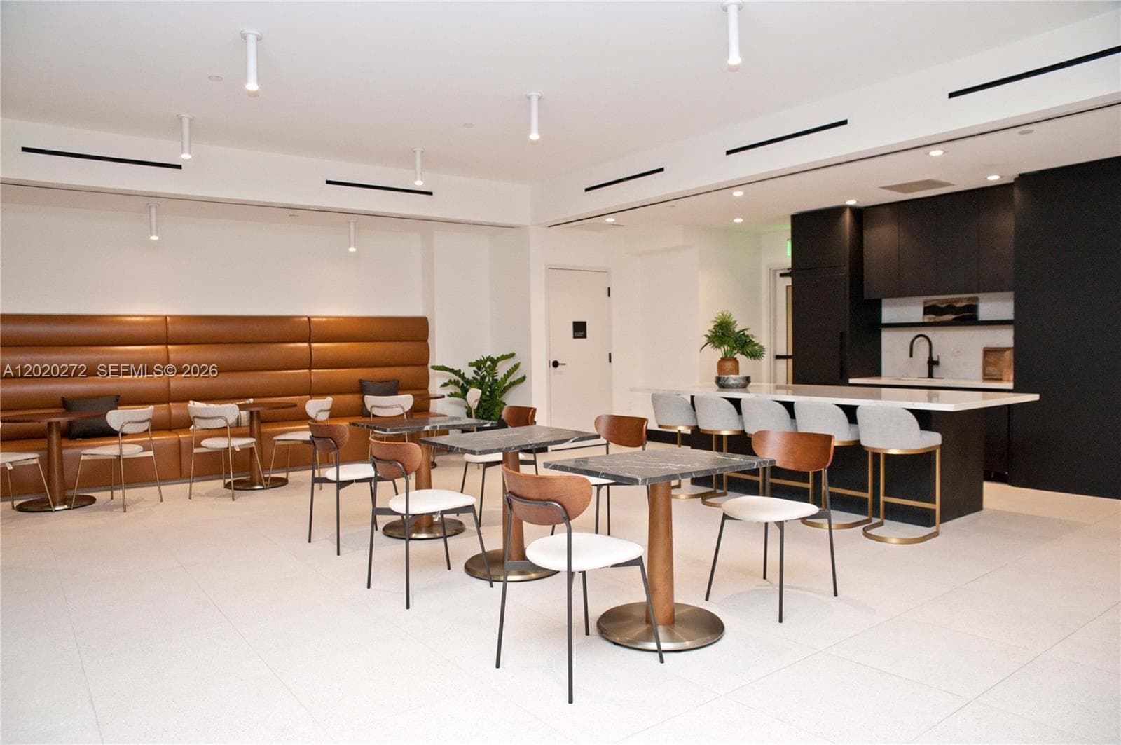 225 N Miami Ave # 2308, Miami FL 33128 — 33