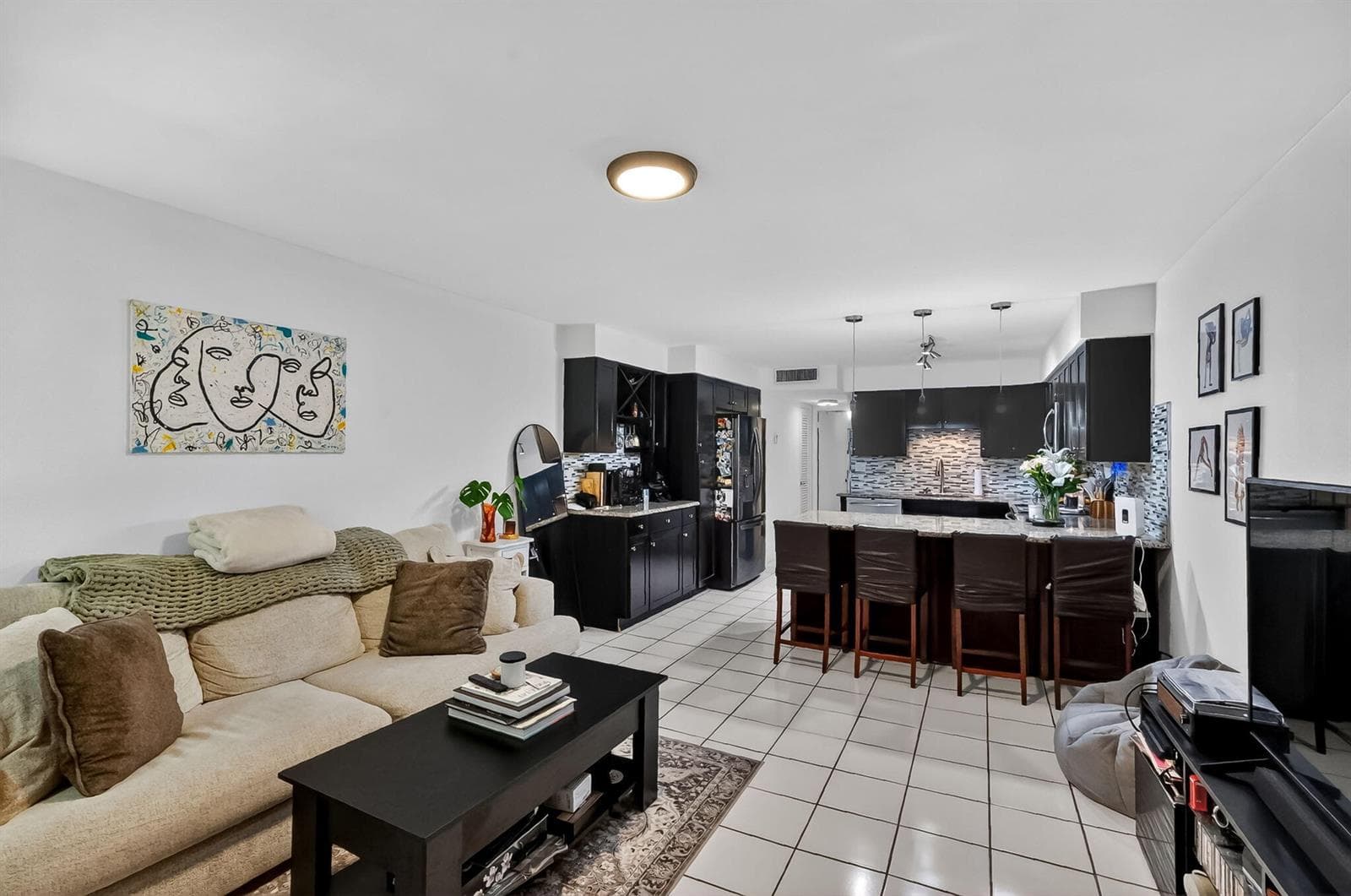 4011 N Meridian Avenue # 32, Miami Beach FL 33140 — 12