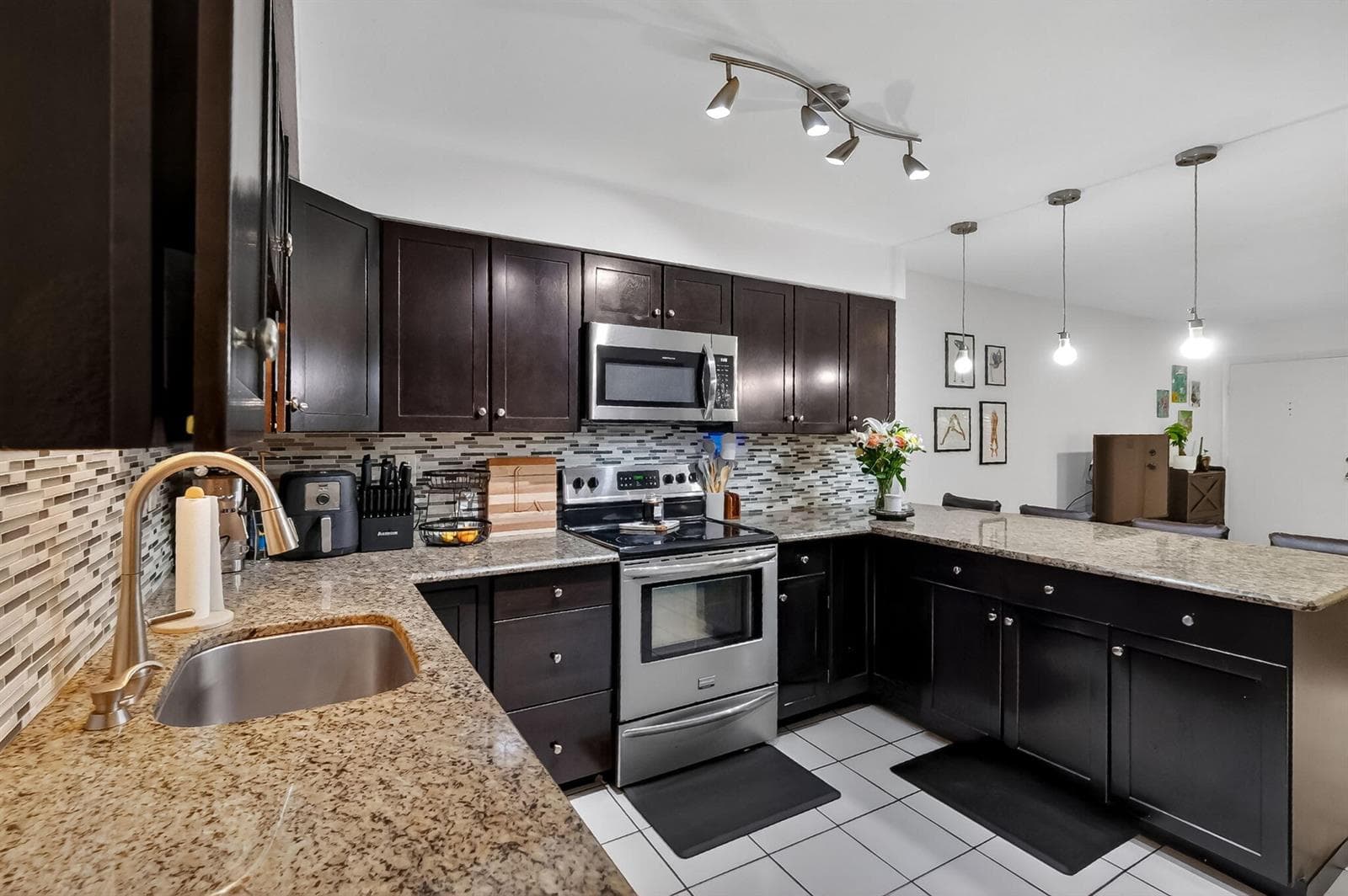 4011 N Meridian Avenue # 32, Miami Beach FL 33140 — 10