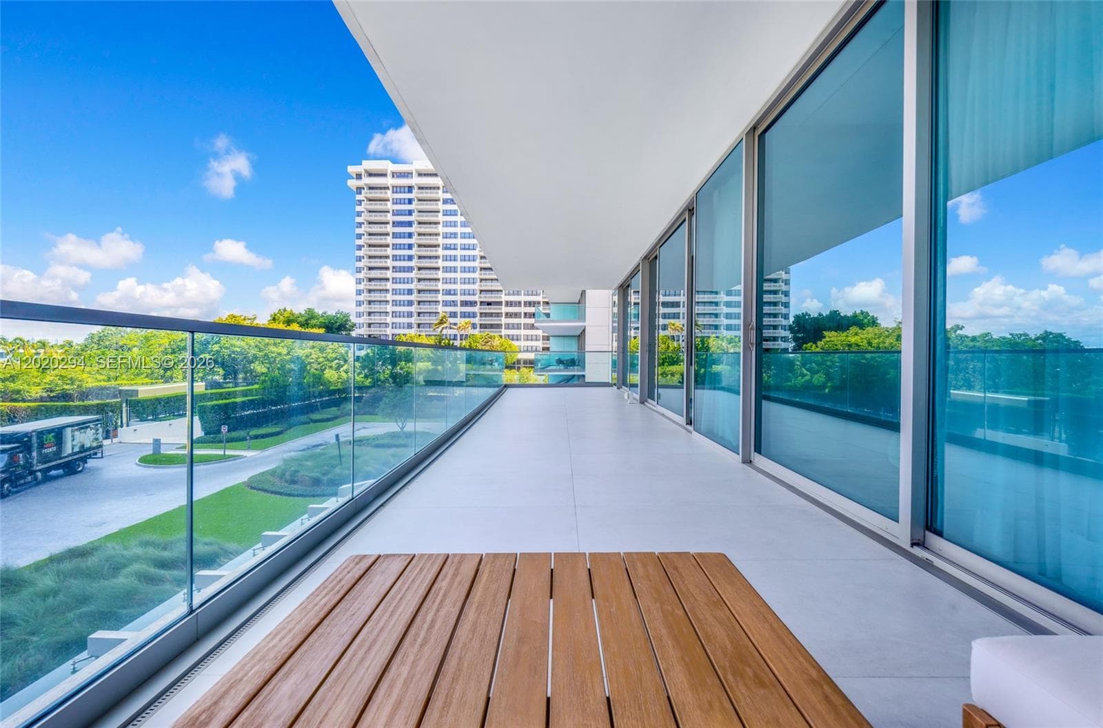 10201 Collins Ave # 305, Bal Harbour FL 33154 — 41