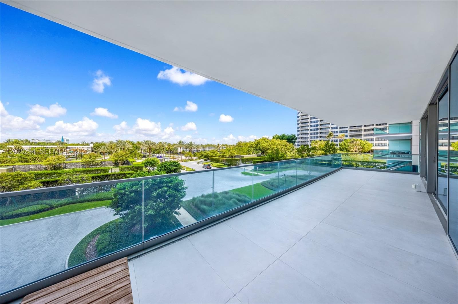 10201 Collins Ave # 305, Bal Harbour FL 33154 — 37
