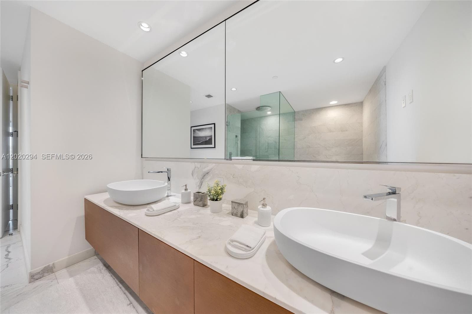 10201 Collins Ave # 305, Bal Harbour FL 33154 — 31