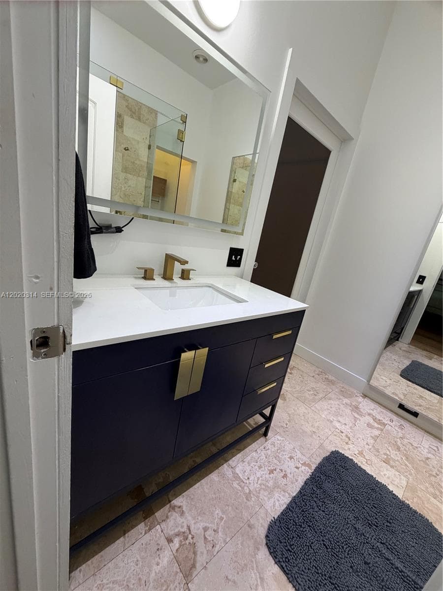 27 NE 49th St, Miami FL 33137 — 7