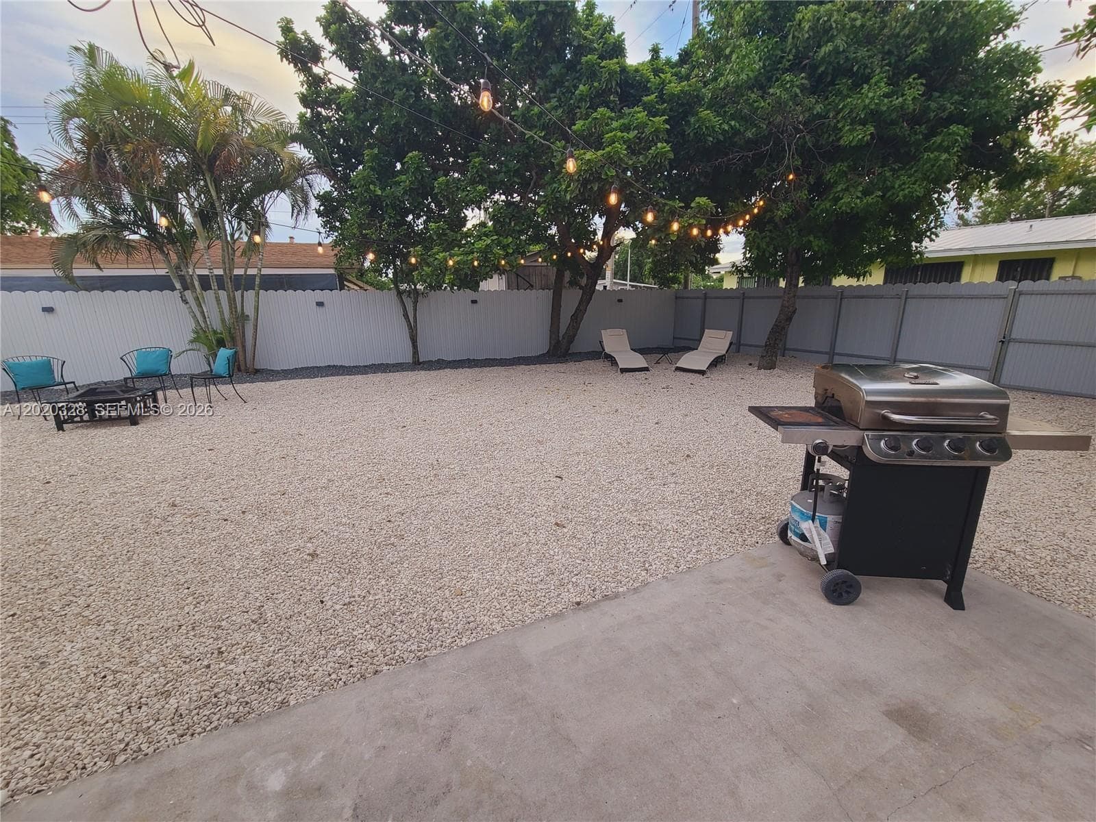 20520 NE 15th Ave, Miami FL 33179 — 10