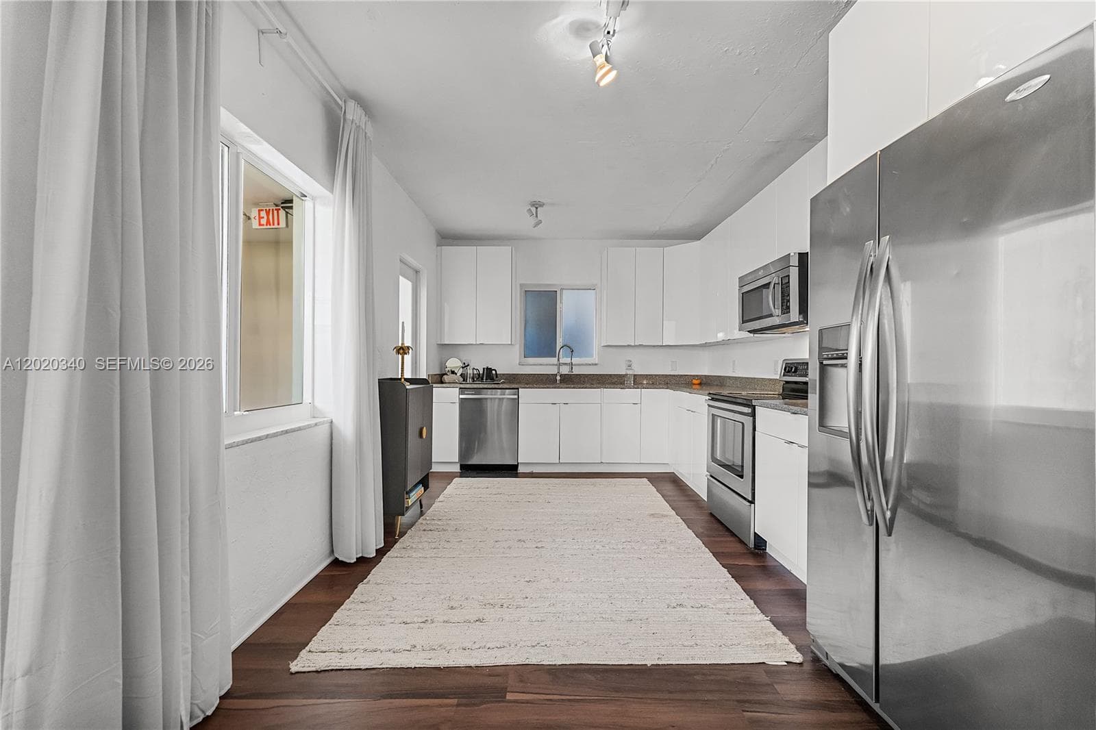 1420 Pennsylvania Ave # 201, Miami Beach FL 33139 — 16