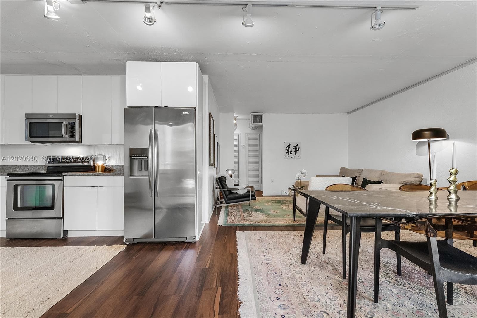 1420 Pennsylvania Ave # 201, Miami Beach FL 33139 — 21