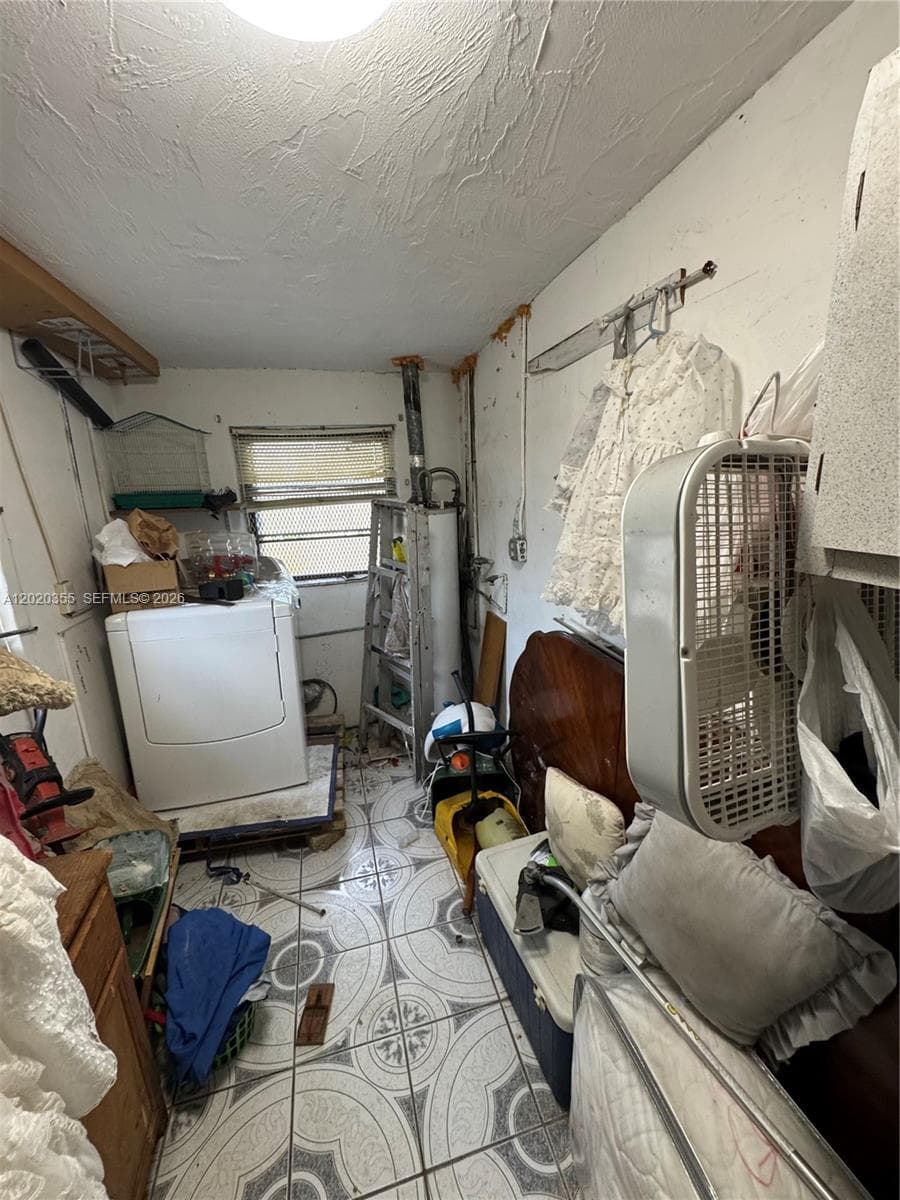 1251 NW 190th St, Miami Gardens FL 33169 — 17