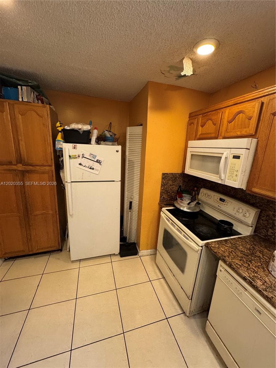 1251 NW 190th St, Miami Gardens FL 33169 — 9