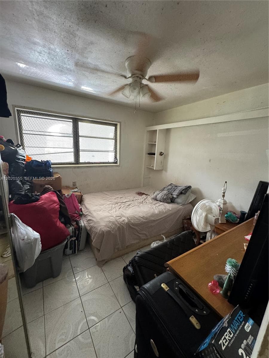 1251 NW 190th St, Miami Gardens FL 33169 — 25