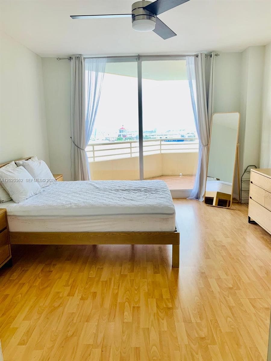888 Brickell Key Dr # 1612, Miami FL 33131 — 16