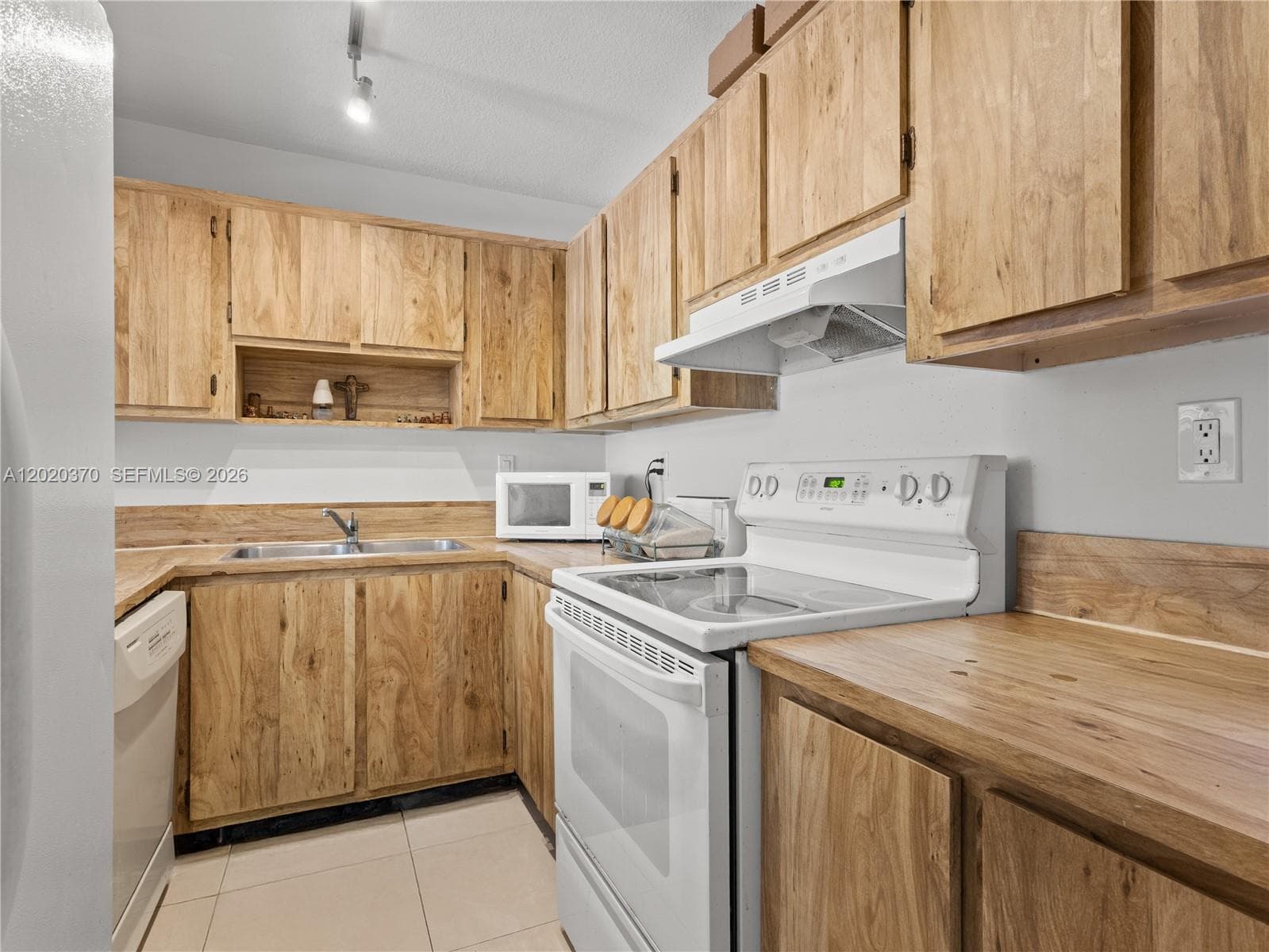 9301 SW 92nd Ave # 204C, Miami FL 33176 — 5