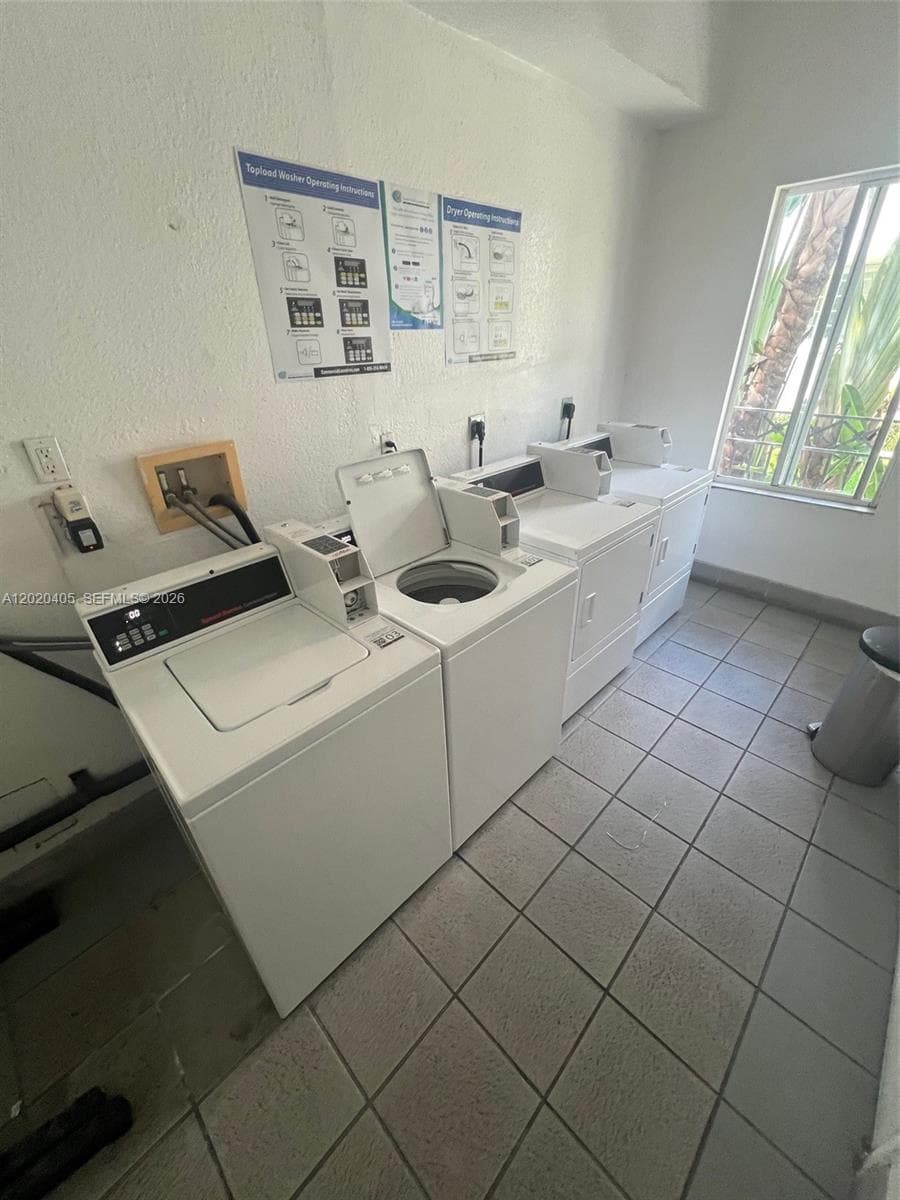 820 Euclid Ave # 303, Miami Beach FL 33139 — 2