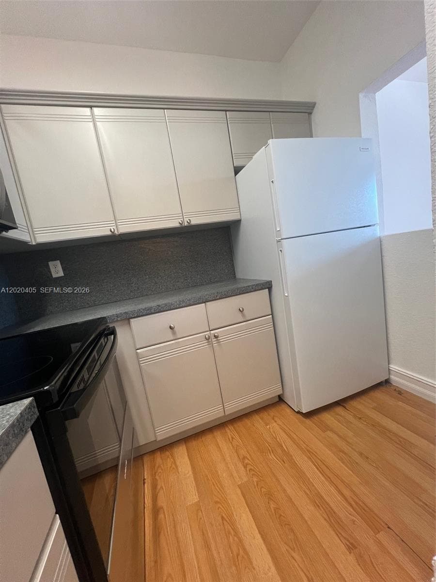 820 Euclid Ave # 303, Miami Beach FL 33139 — 6