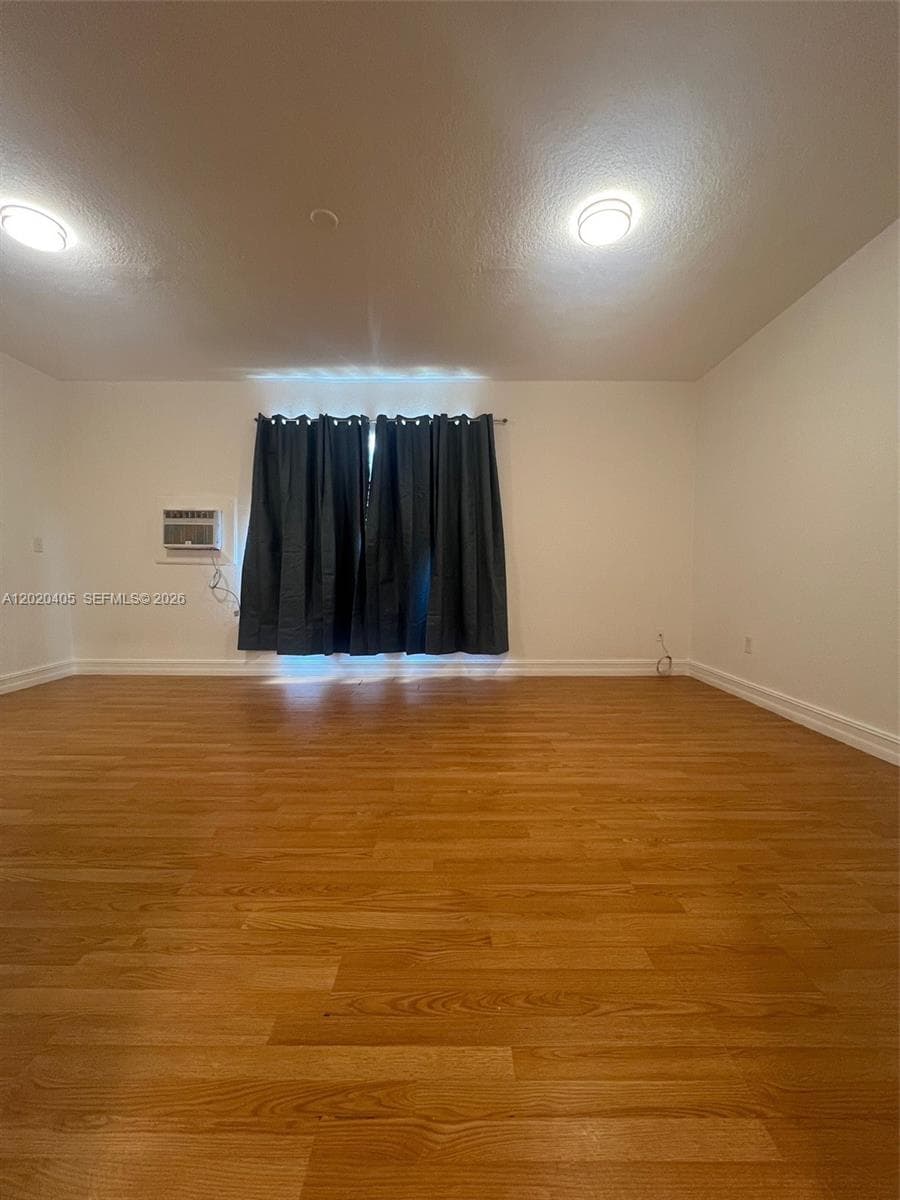 820 Euclid Ave # 303, Miami Beach FL 33139 — 16