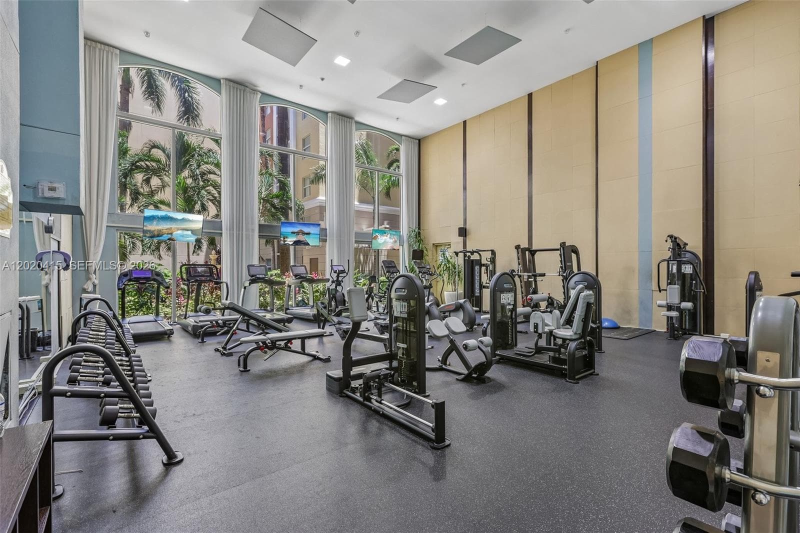 17150 N Bay Rd # 2808, Sunny Isles Beach FL 33160 — 32