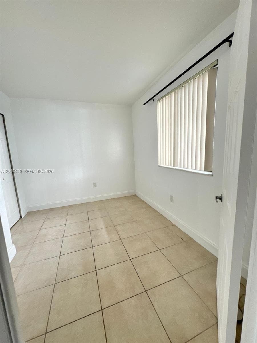 8275 SW 152nd Ave # 302, Miami FL 33193 — 3