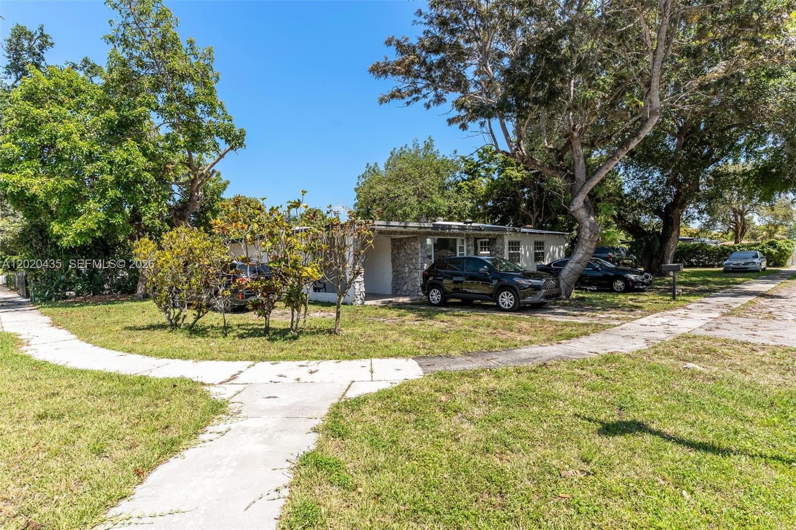 13075 NW 16th Ave, North Miami FL 33167 — 17