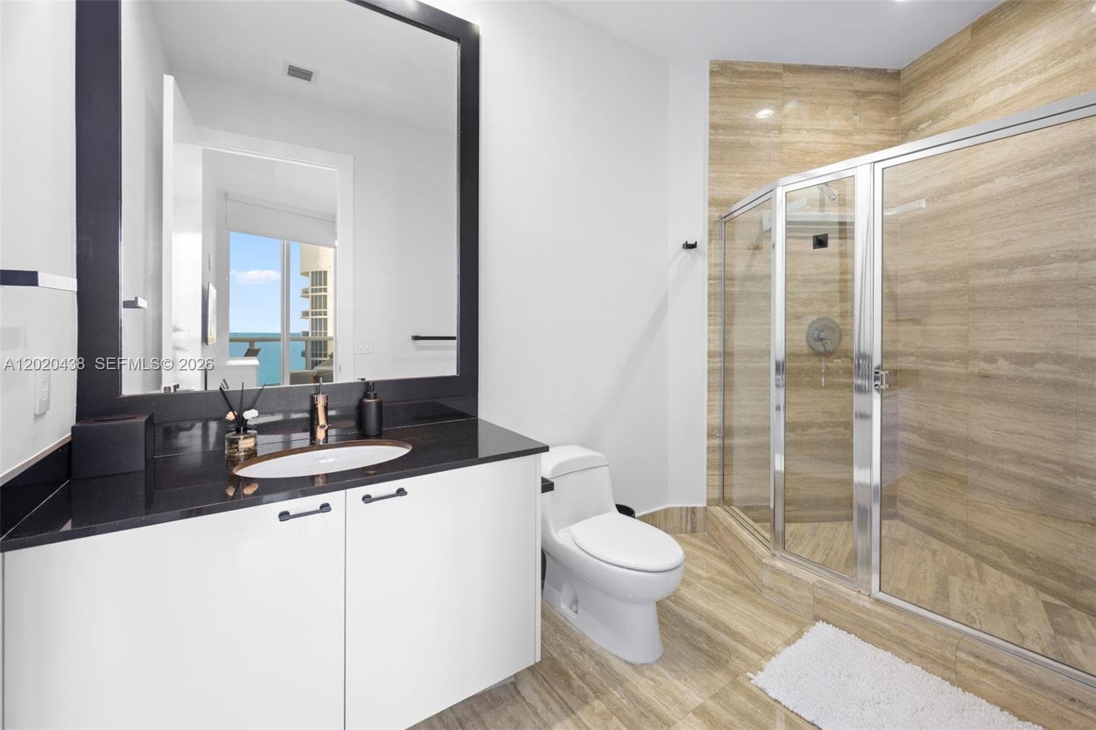 15901 Collins Ave # 4103, Sunny Isles Beach FL 33160 — 17