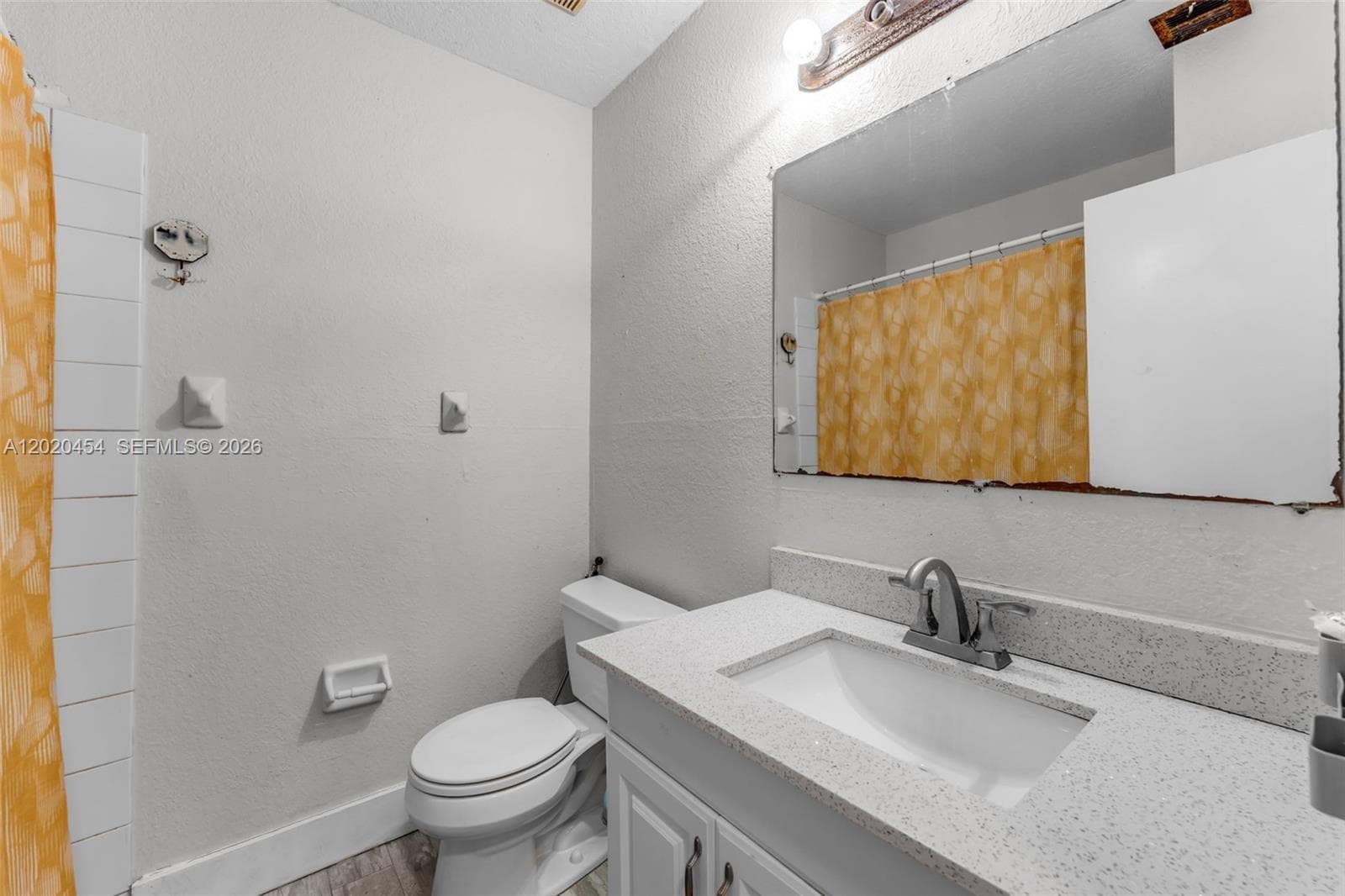 8025 NW 8th St # 13, Miami FL 33126 — 16