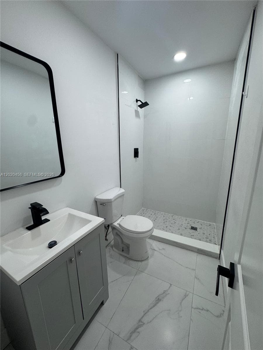 W Buena Vista Cen, Miami, FL — 1