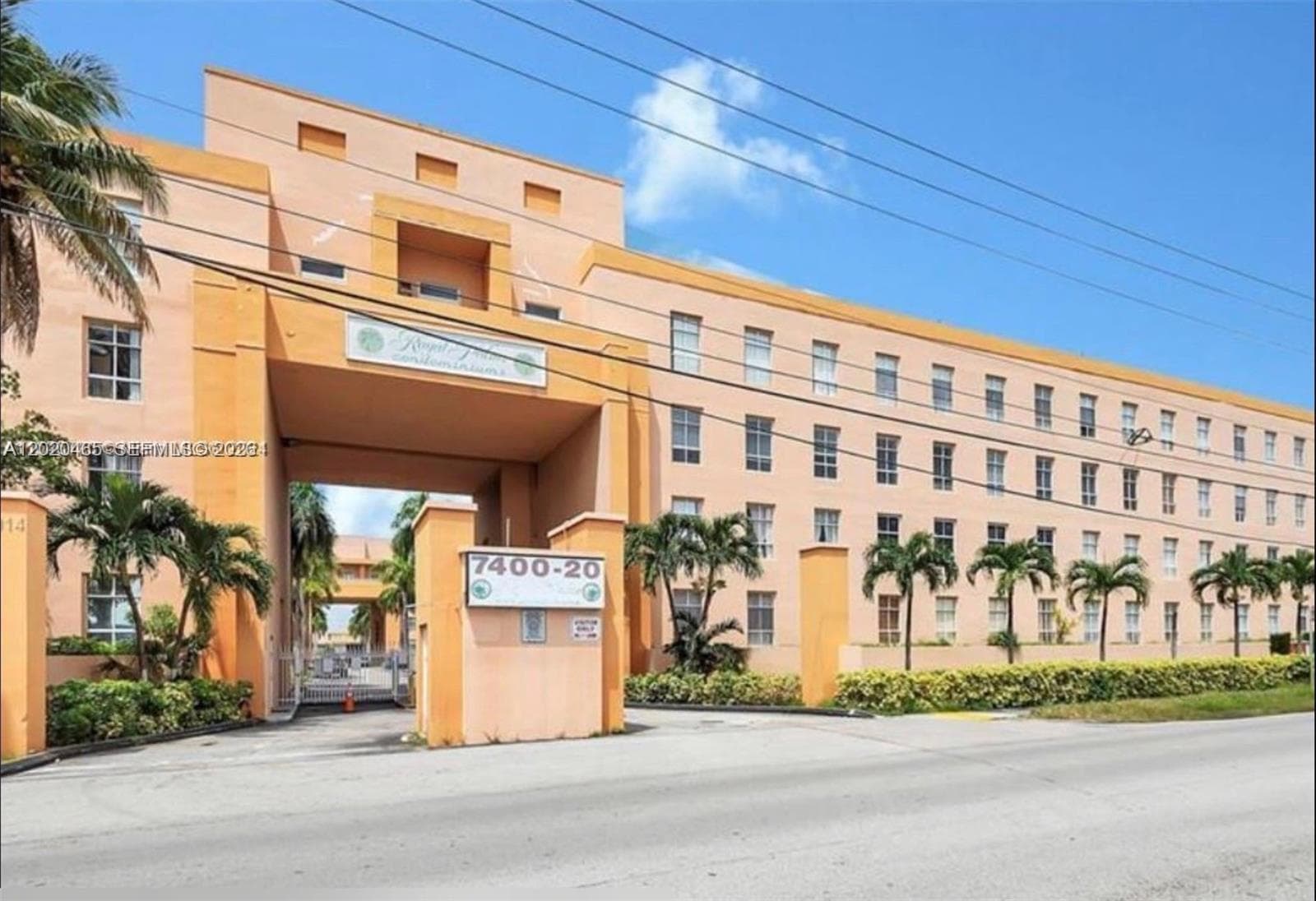 7420 W 20th Ave # 446, Hialeah FL 33016 — 1