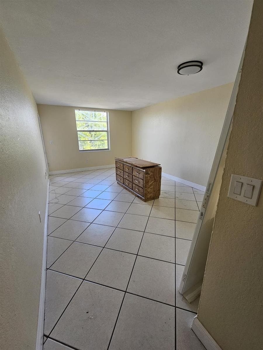 5665 W 20th Avenue # 413, Hialeah FL 33012 — 11