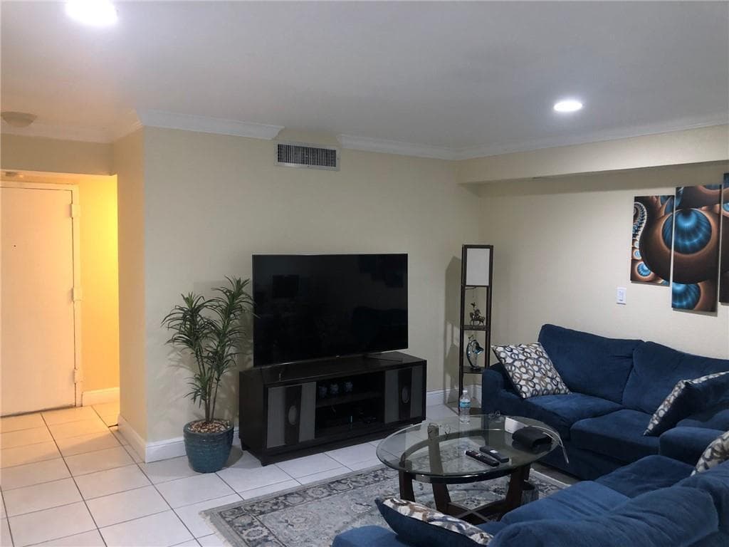 10411 N Kendall Drive # B203, Miami FL 33176 — 4