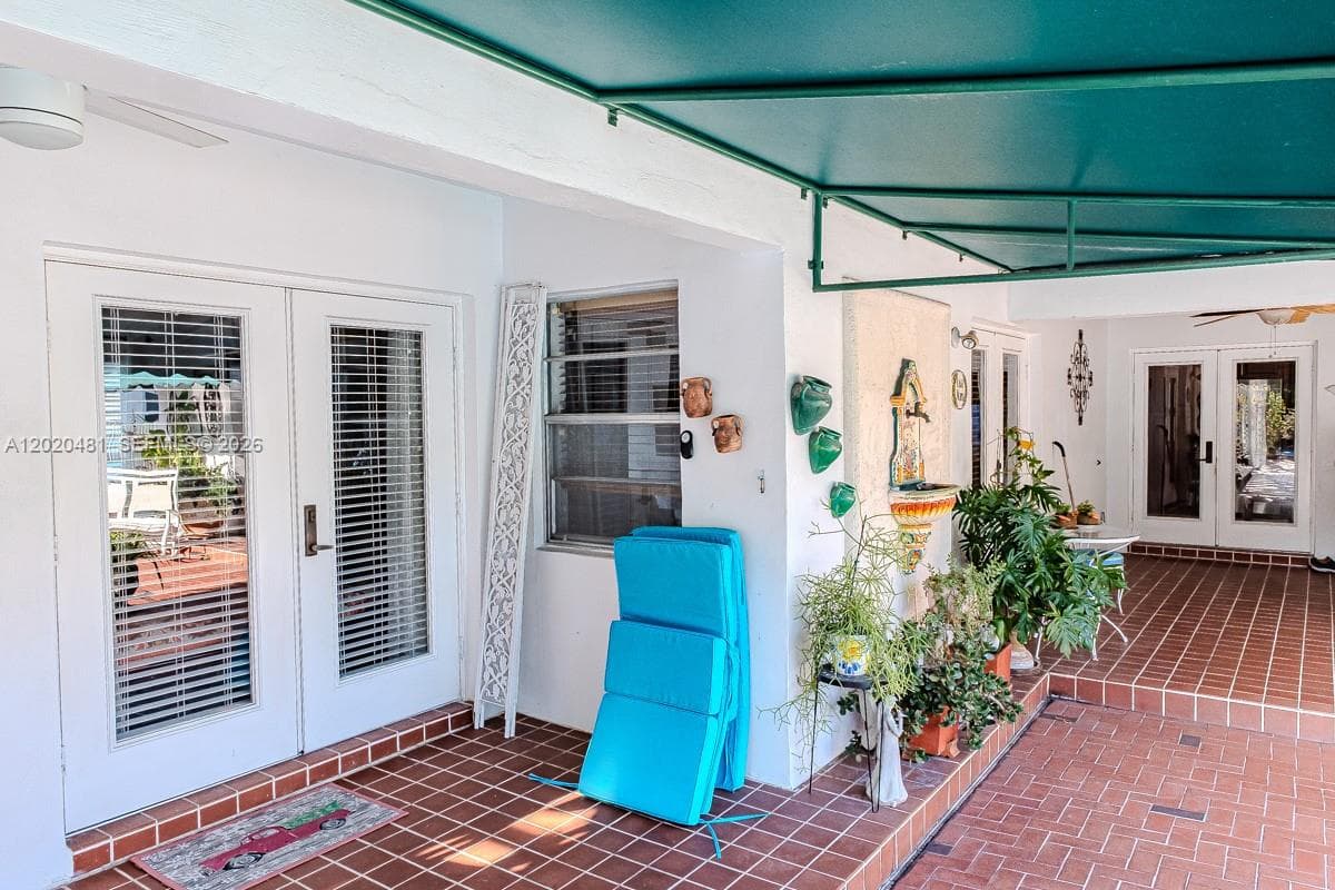 3400 SW 108th Ave, Miami FL 33165 — 23
