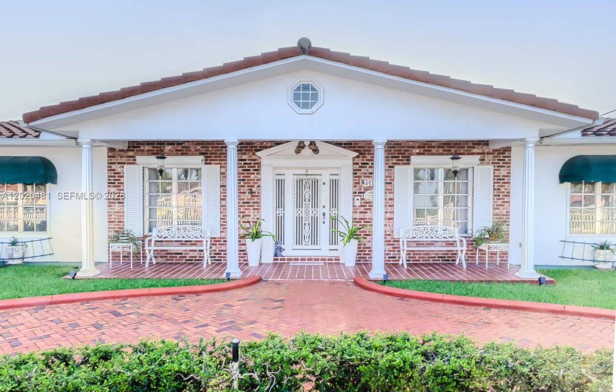 3400 SW 108th Ave, Miami FL 33165 — 27