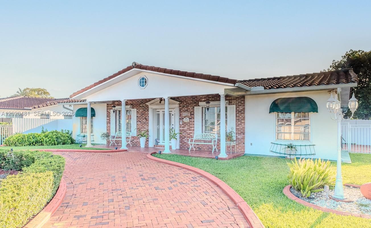 3400 SW 108th Ave, Miami FL 33165 — 2