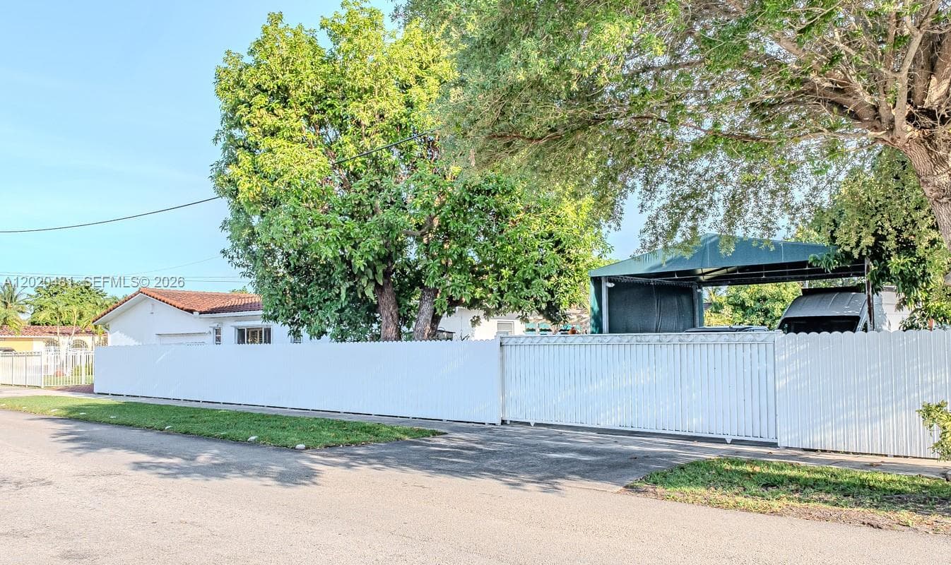 3400 SW 108th Ave, Miami FL 33165 — 28