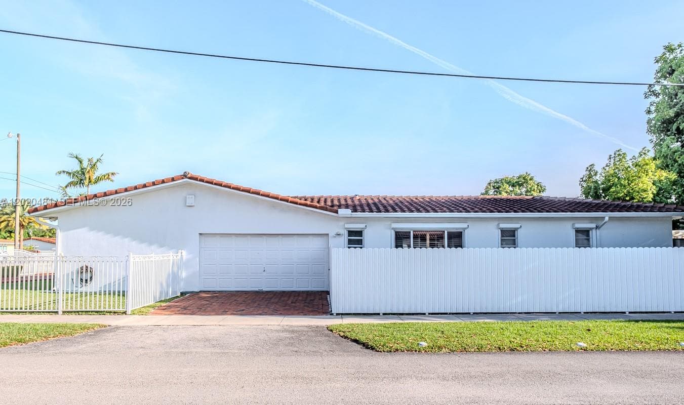 3400 SW 108th Ave, Miami FL 33165 — 4