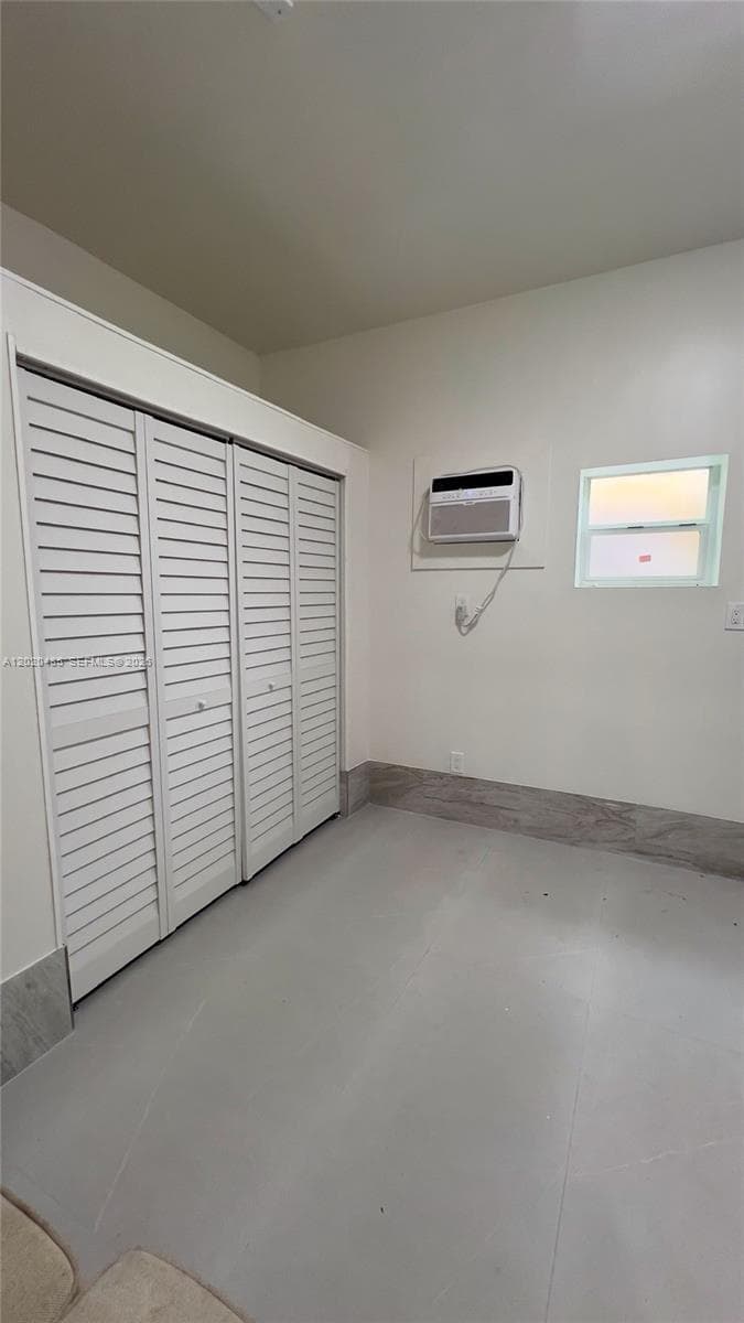 1845 Bay Rd # 1, Miami Beach FL 33139 — 4