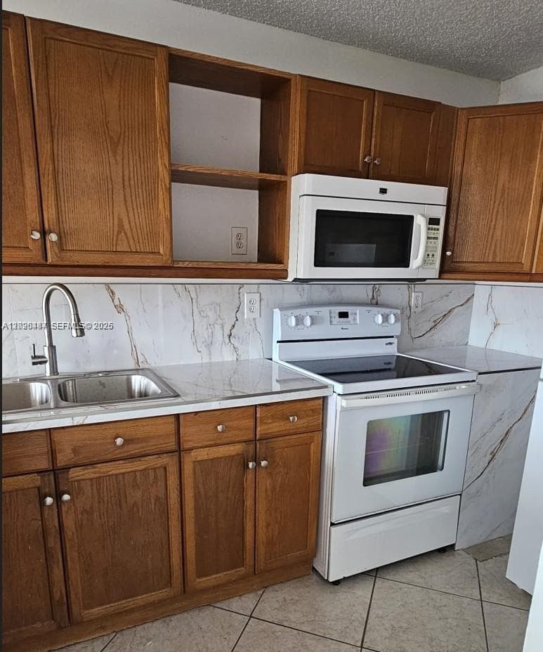 1700 N River Dr # 1009, Miami FL 33125 — 12