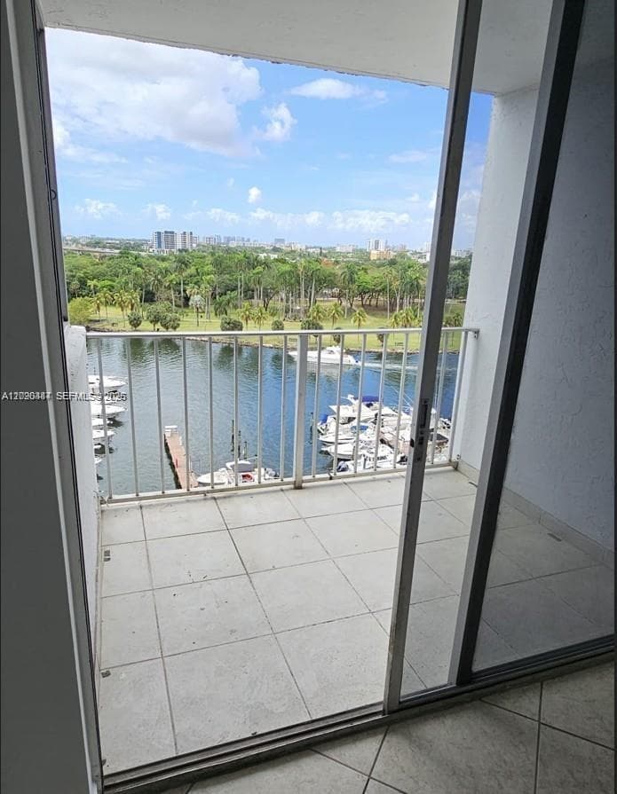 1700 N River Dr # 1009, Miami FL 33125 — 9