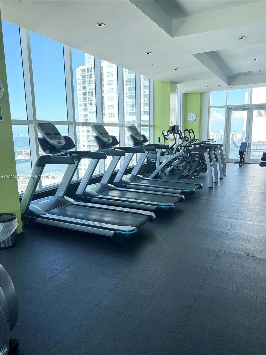 133 NE 2 AV # 710, Miami FL 33132 — 21