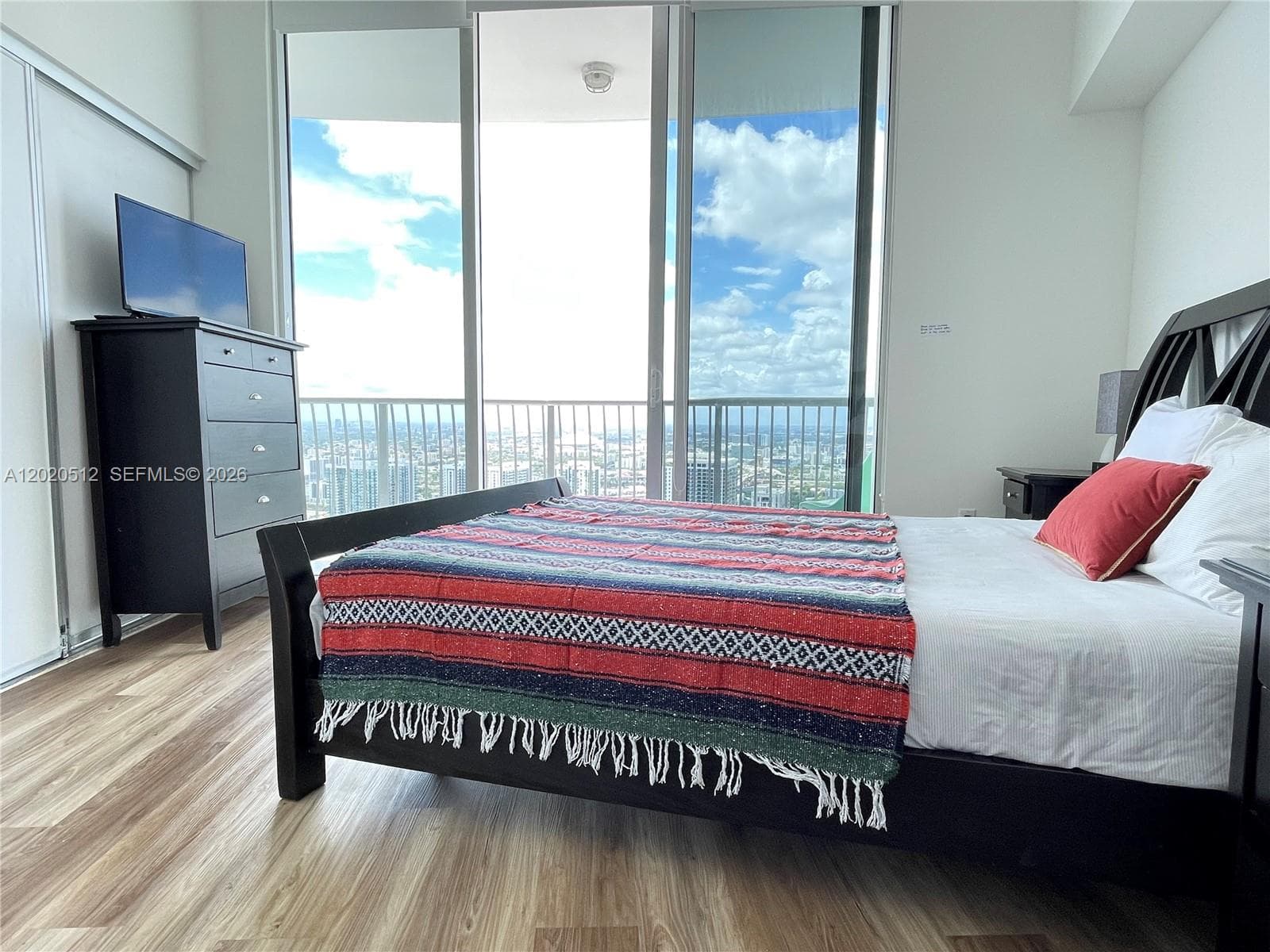 1750 N Bayshore Dr # 5614, Miami FL 33132 — 31