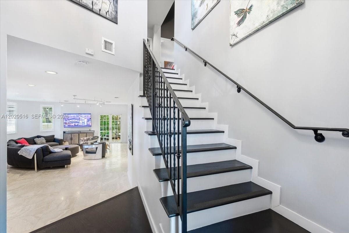 2917 Jackson Ave # 6, Miami FL 33133 — 7