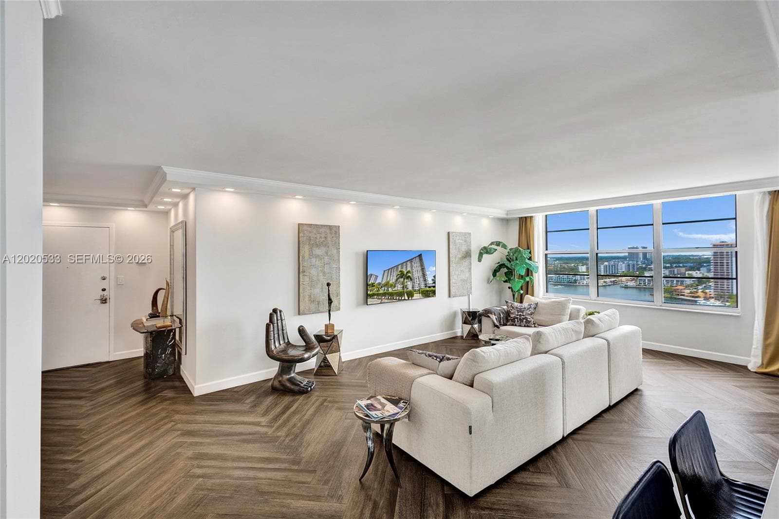 230 174th St # 2112, Sunny Isles Beach FL 33160 — 22