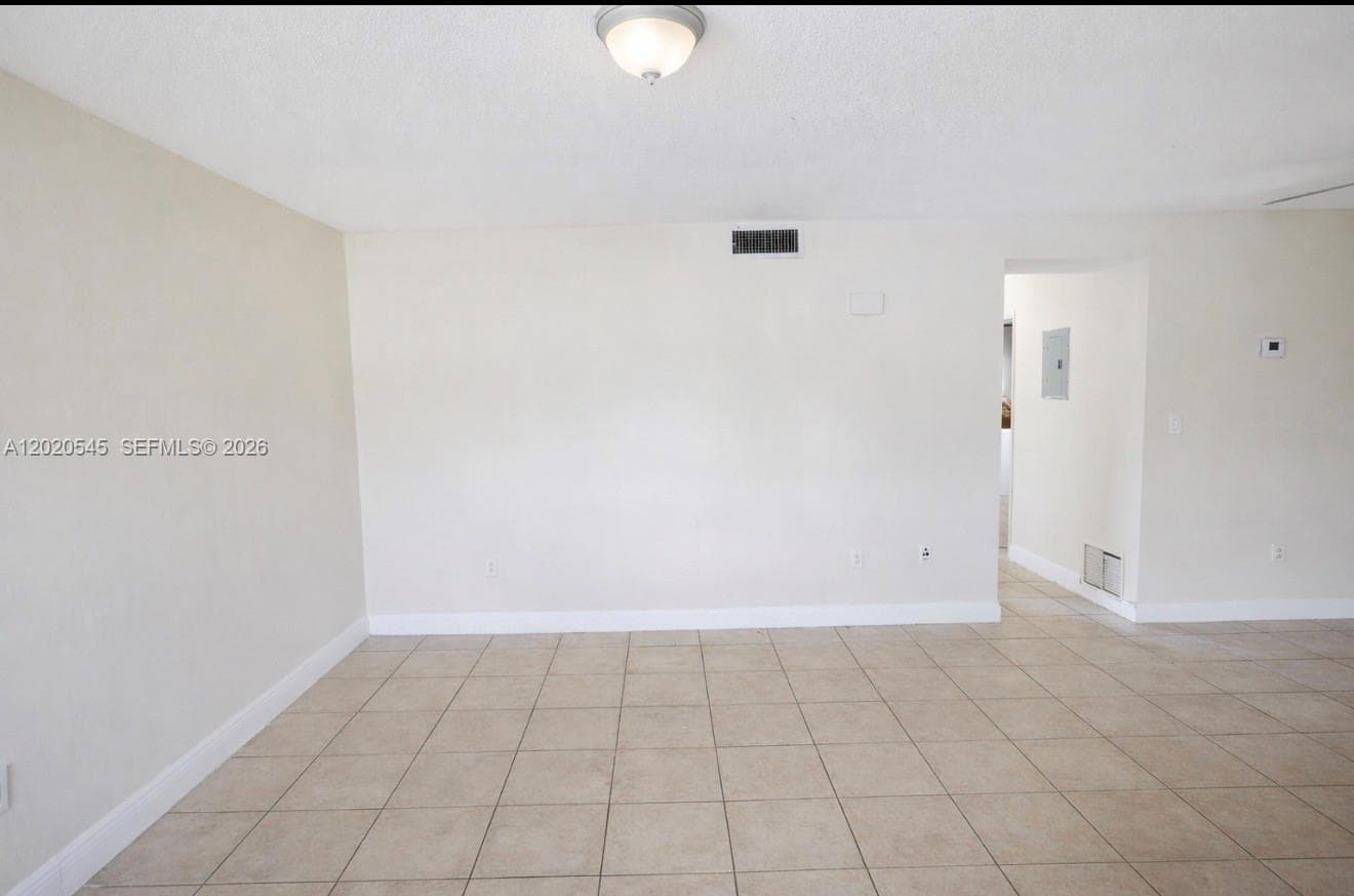 12275 NE 19th Ave # 11, North Miami FL 33181 — 7